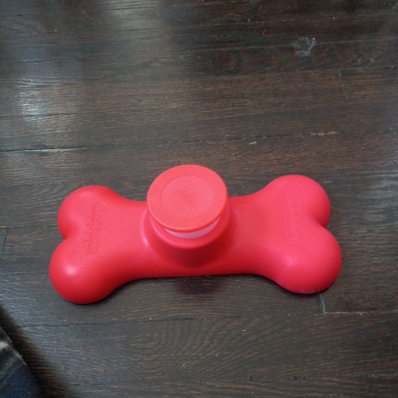 NEW GoSports Pupscream Parlor Non-Slip Frozen Dog Treat Ice Cream Holder No Mess - Picture 12 of 13